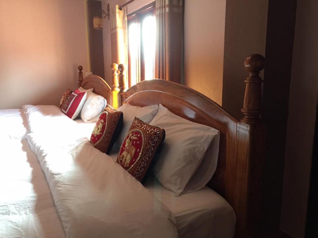 Happy River View Hotel Vang Vieng Exterior photo