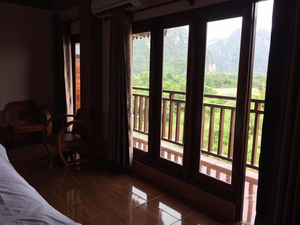Happy River View Hotel Vang Vieng Exterior photo