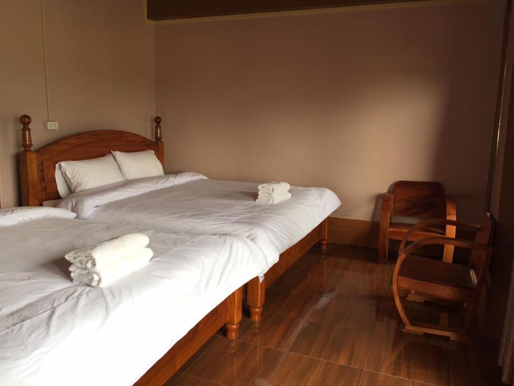 Happy River View Hotel Vang Vieng Exterior photo
