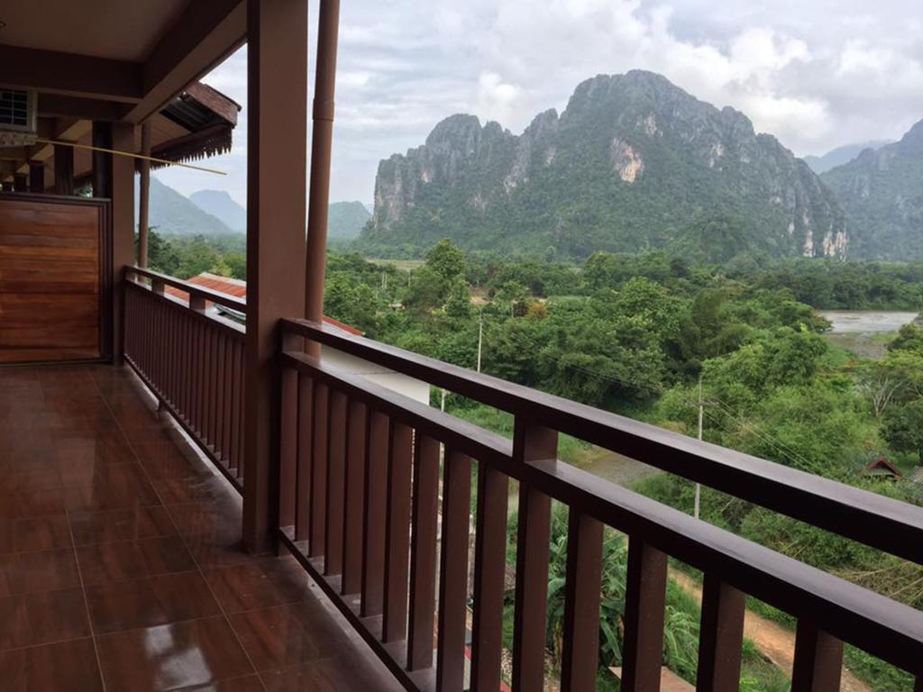 Happy River View Hotel Vang Vieng Exterior photo