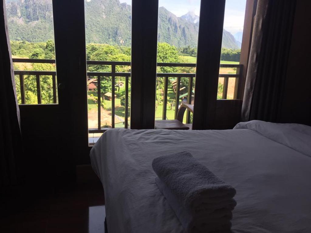 Happy River View Hotel Vang Vieng Exterior photo