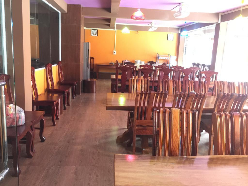 Happy River View Hotel Vang Vieng Exterior photo