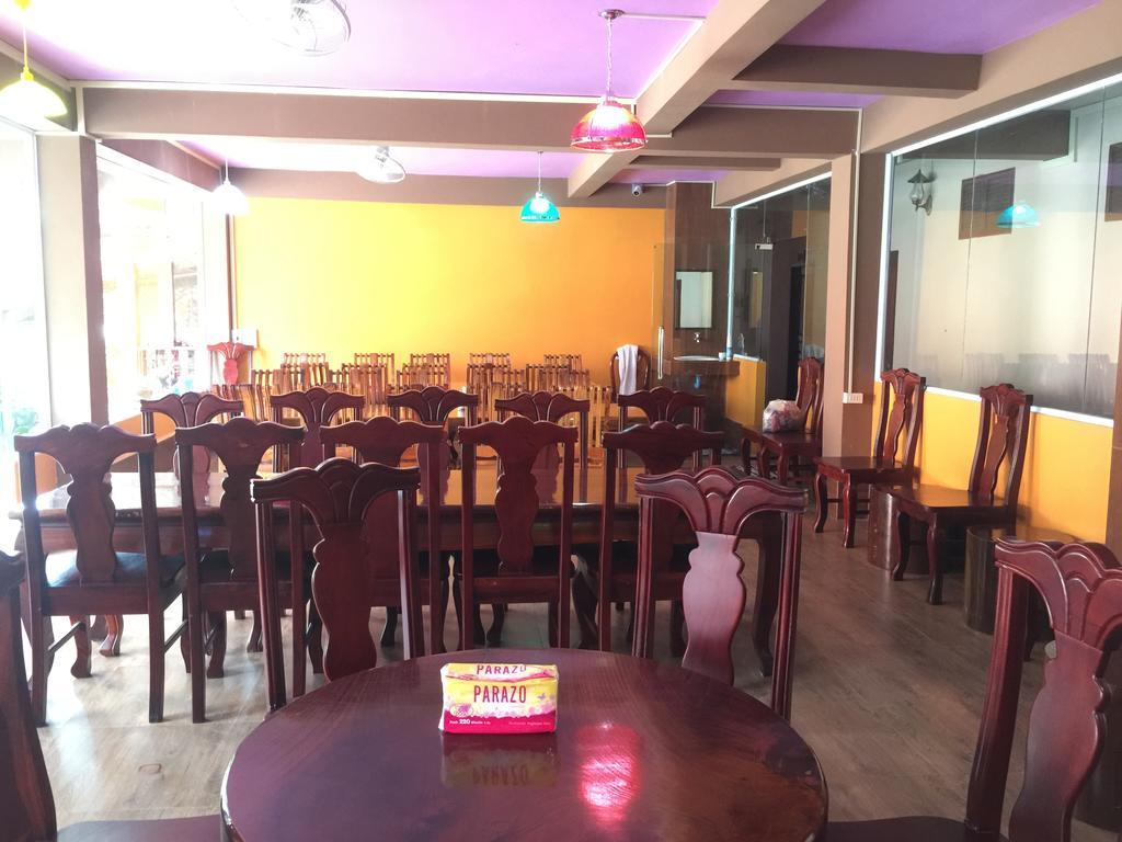 Happy River View Hotel Vang Vieng Exterior photo