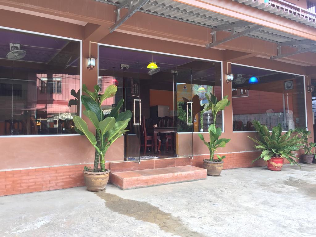 Happy River View Hotel Vang Vieng Exterior photo